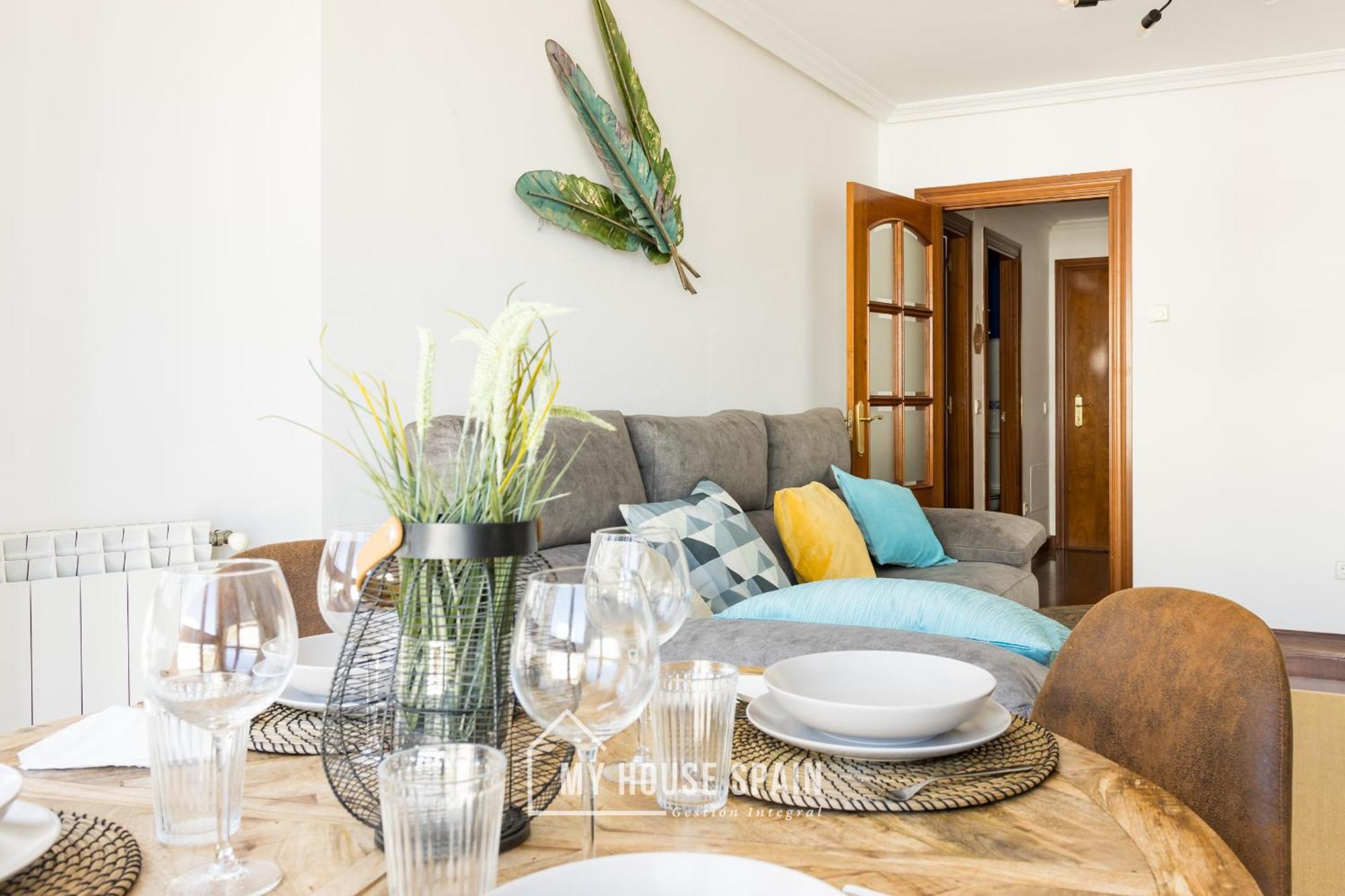 Myhousespain - Playa De Poniente, Con Vistas Al Mar Y Parking Gratuito Gijón Eksteriør bilde